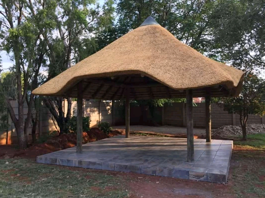 Thatch roof installation by Rafiki Thatching Johannesburg